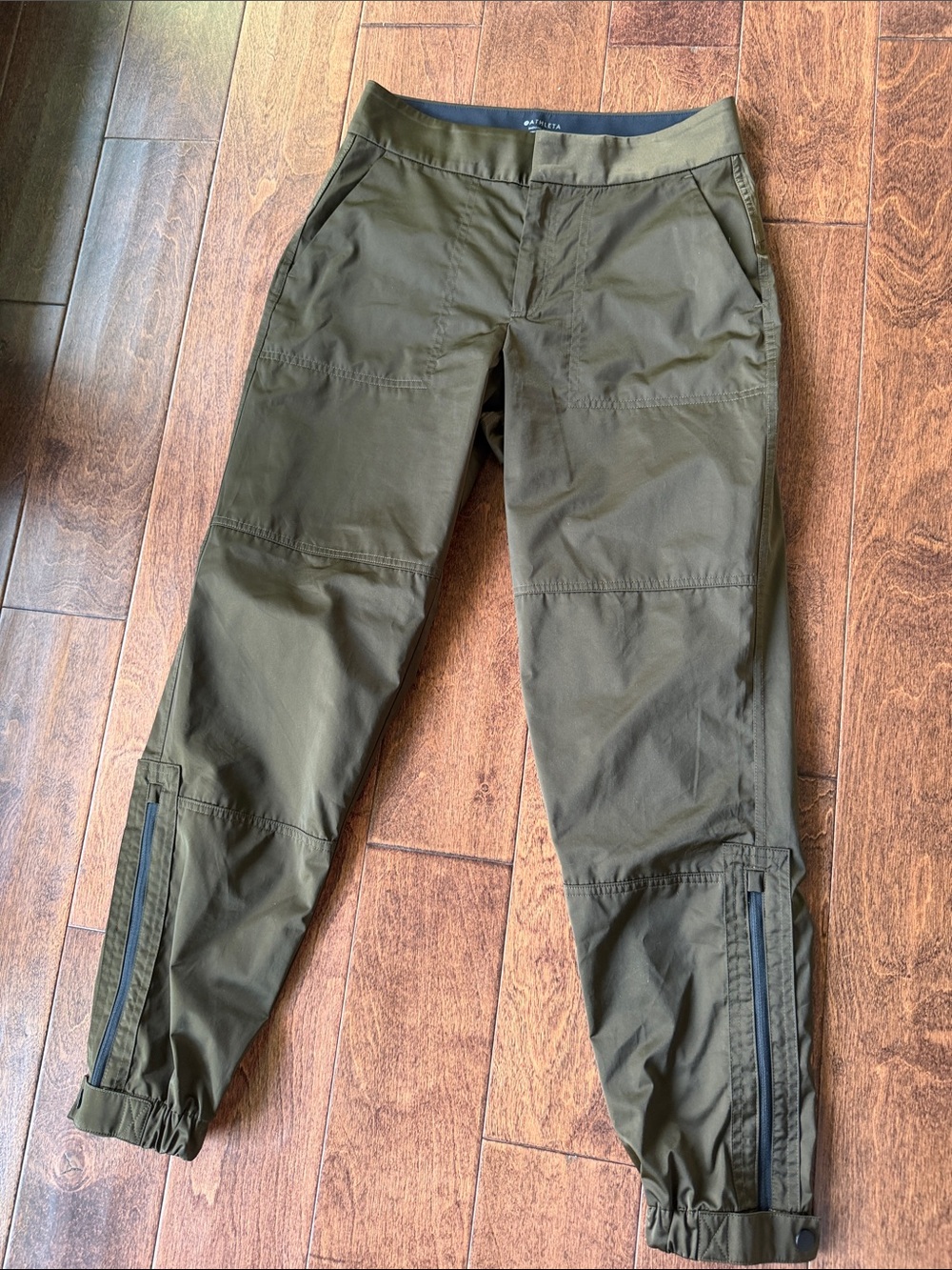 Athleta women’s Olive Green Radiant Jogger Pants